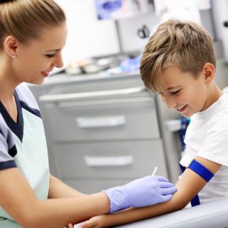 foto bloedafname bij kind